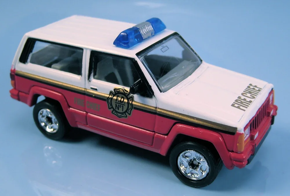 1997 Jeep Cherokee Fire Chief Red: Image 2