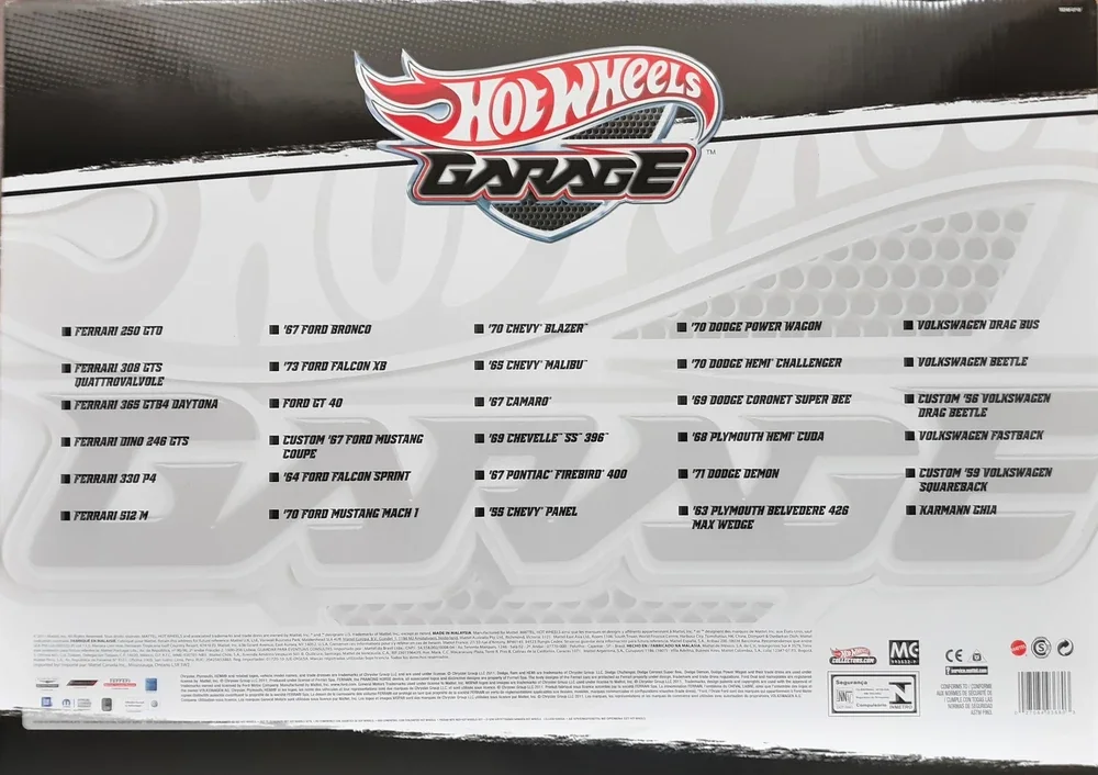 2011 Hot Wheels Garage 30-Car Set: Image 3