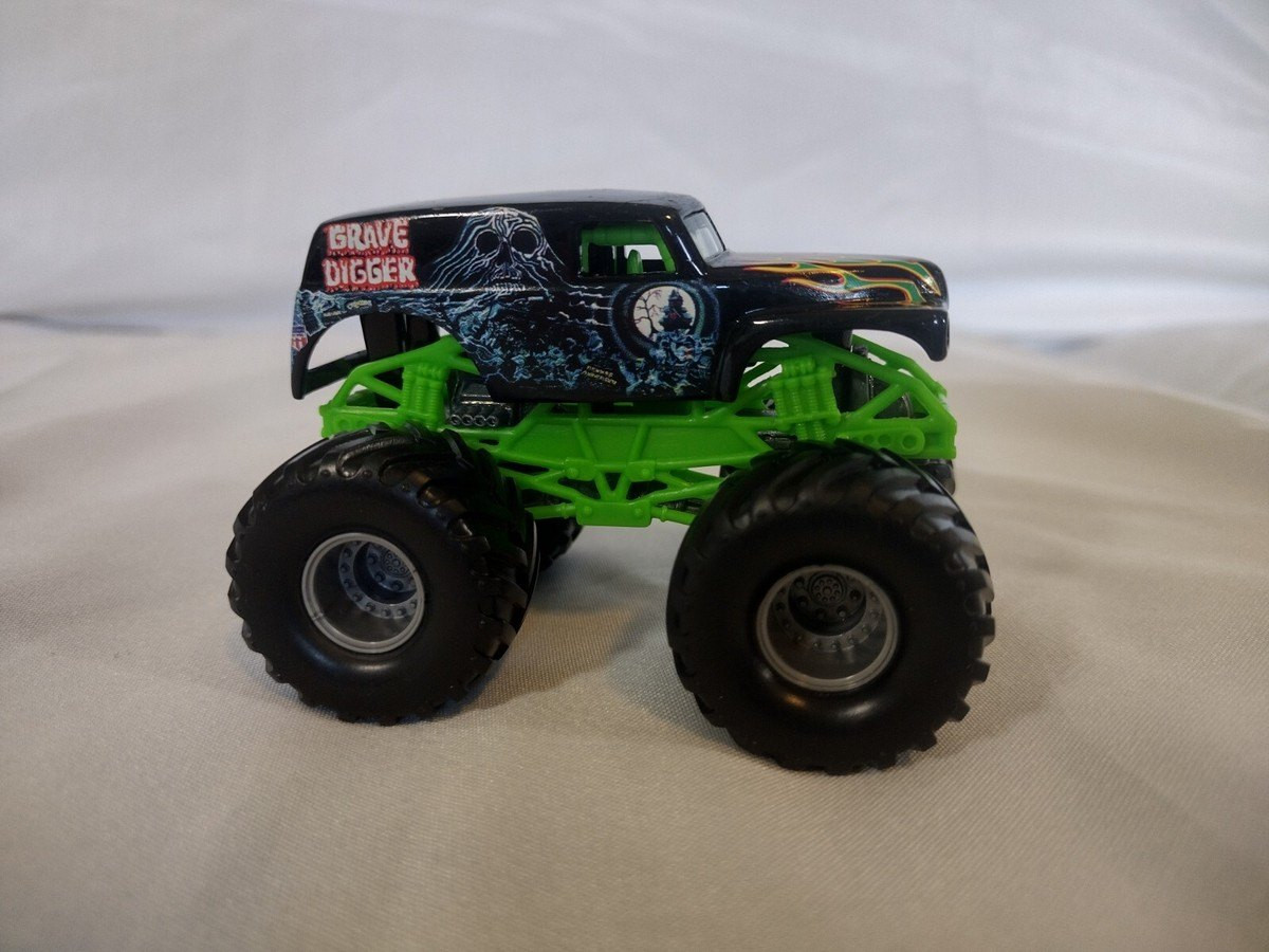 2000 Grave Digger Black: No Package: Image 5
