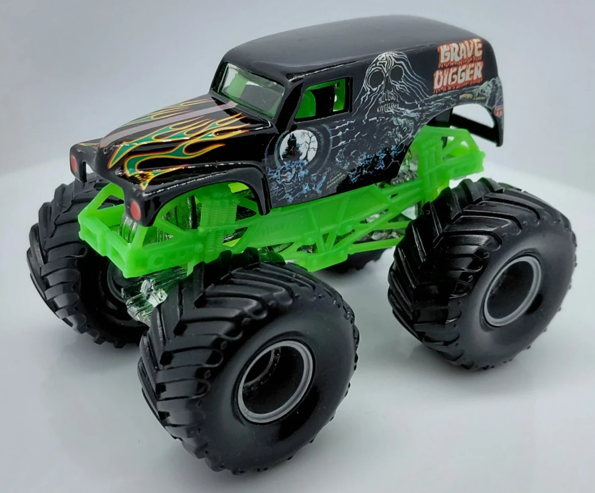 2000 Grave Digger Black: No Package: Image 3