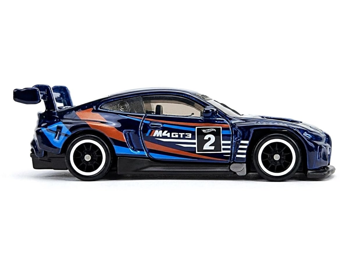 2027 BMW M4 GT3 Blue: Image 4