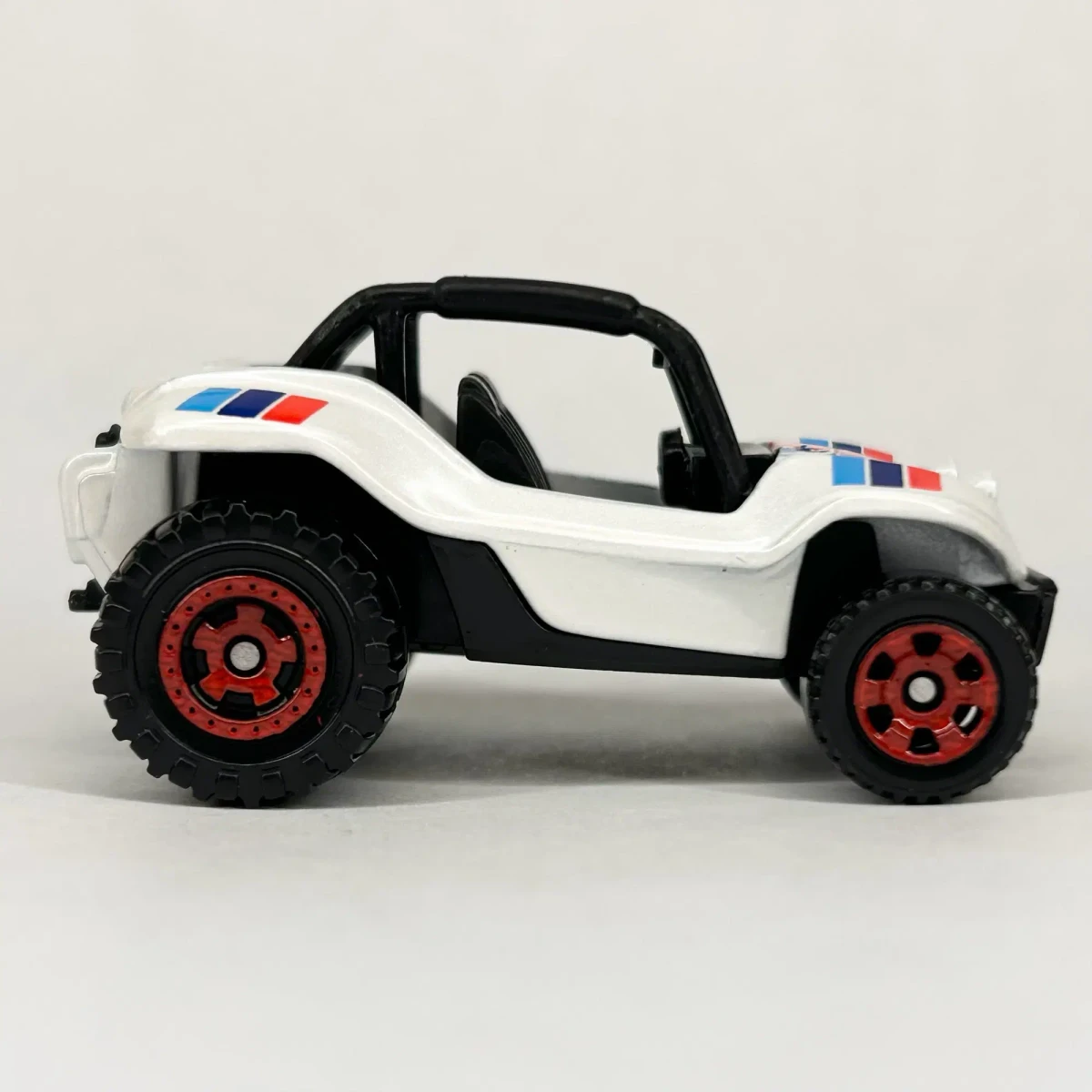 2026 Baja Bandit White: No Package: Image 2