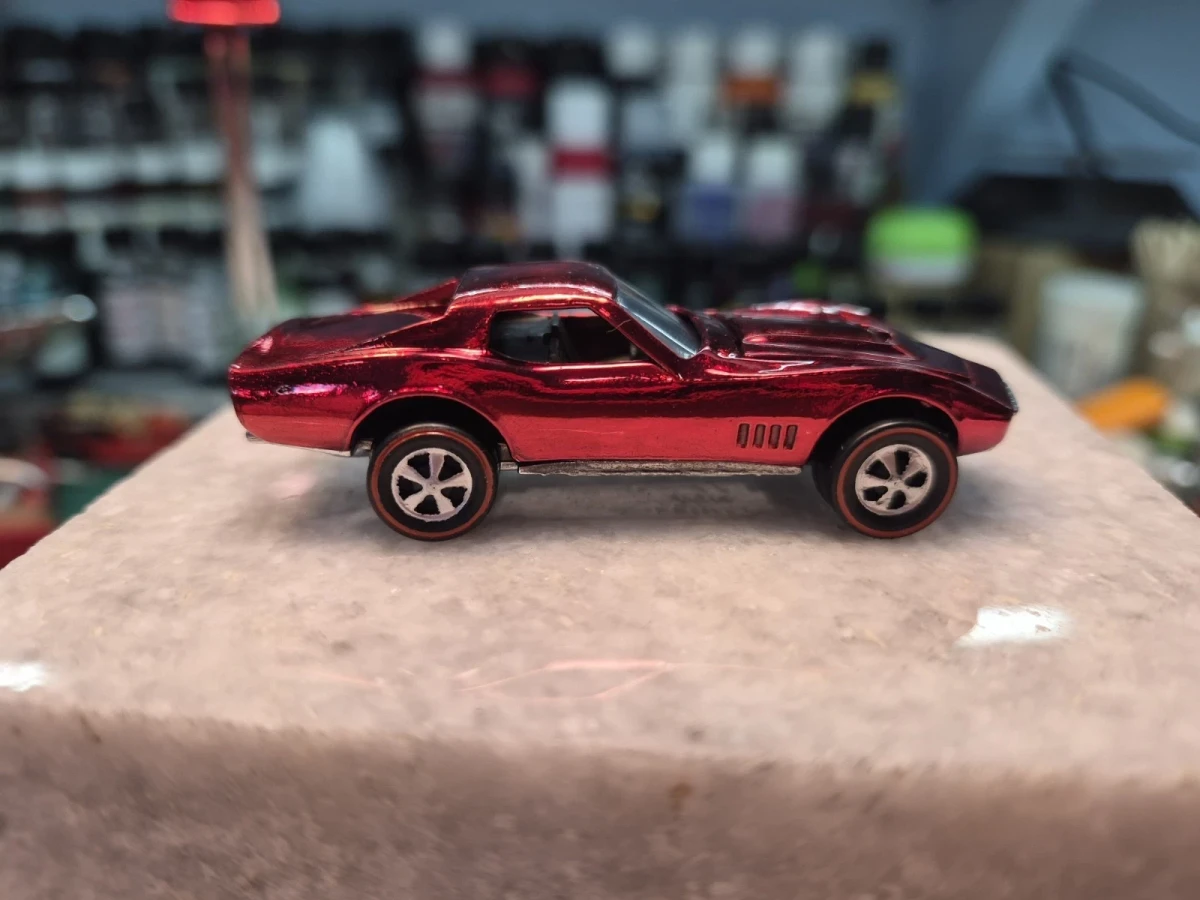 1968 Custom Corvette Red: Image 3