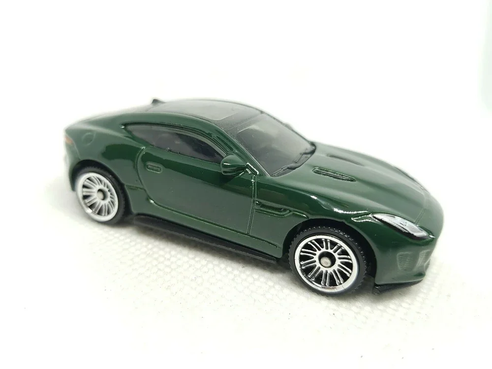 2020 2015 Jaguar F-Type Coupe Green: Image 2