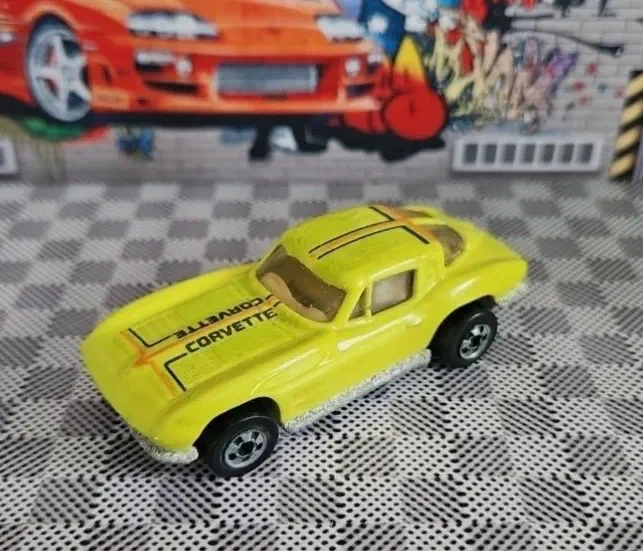 1991 63 Split Window Lime: Image 2