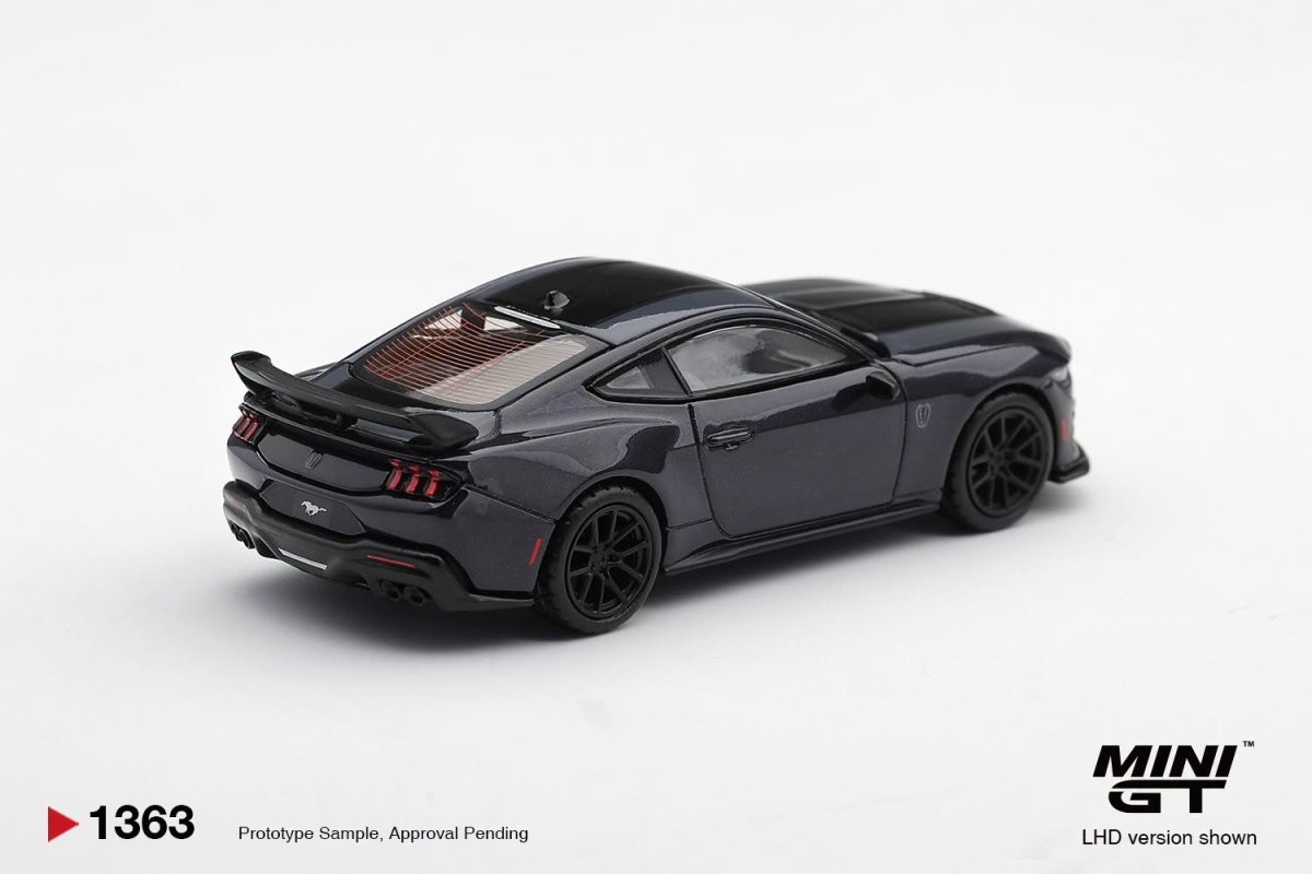 2026 Ford Mustang Dark Horse Blue: Image 3