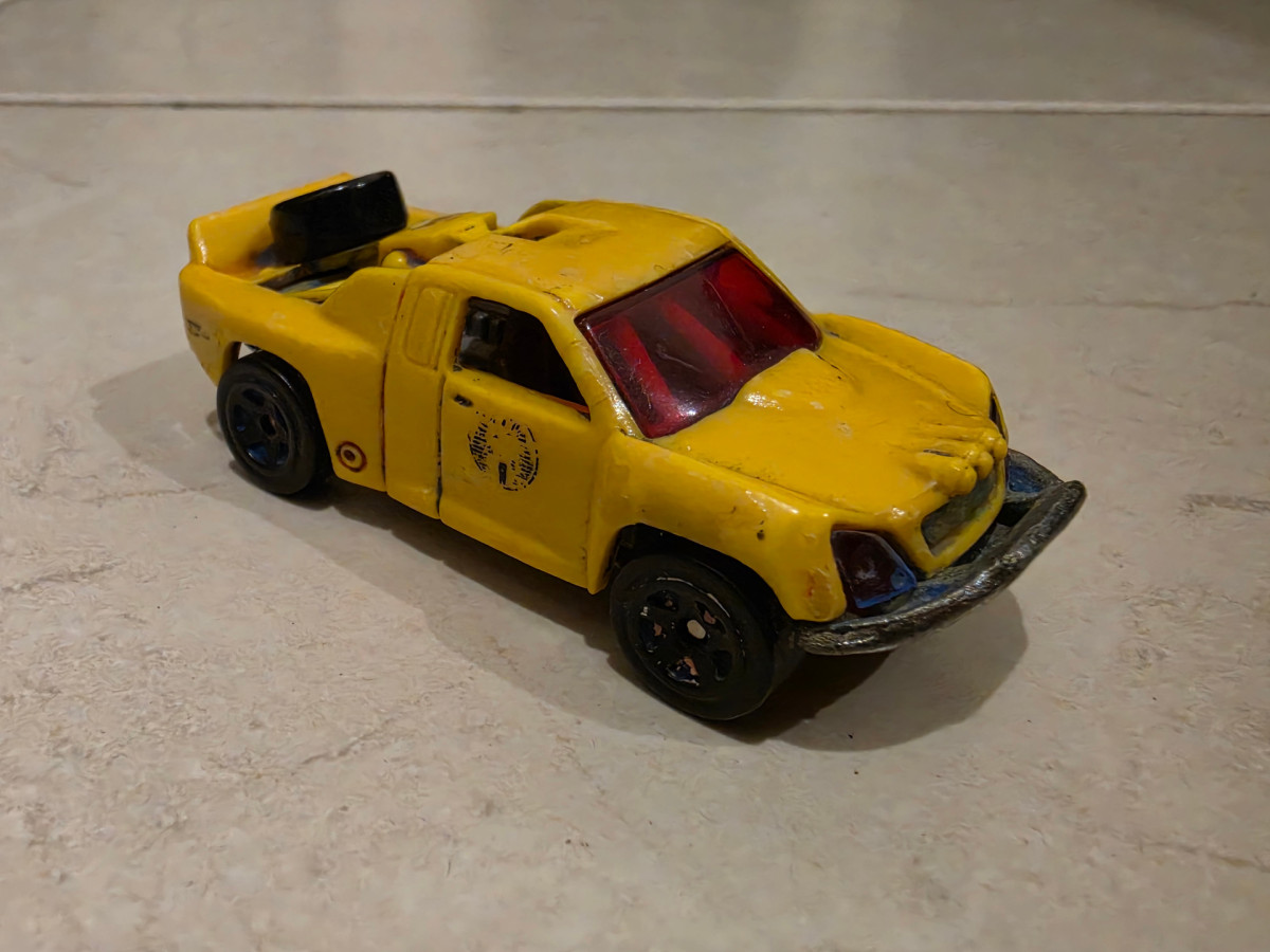 2010 OFF TRACK Yellow: Image 2