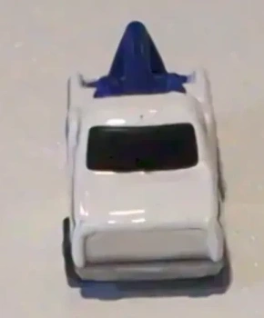 2025 Ramblin’ Wrecker 1975 White: No Package: Image 4