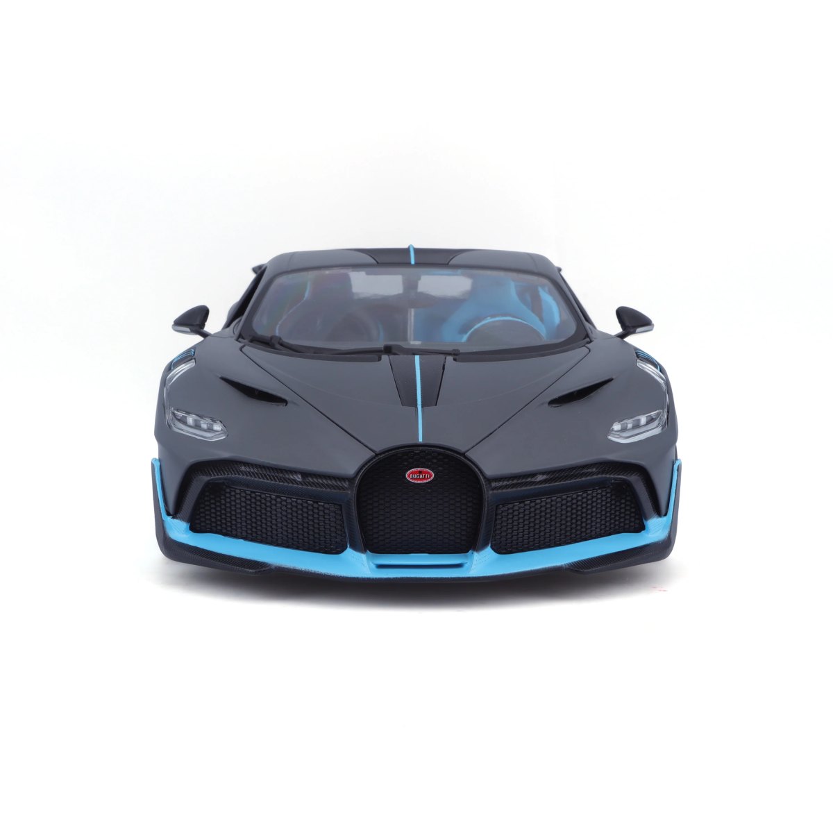 2026 Bugatti Divo: No package: Image 3