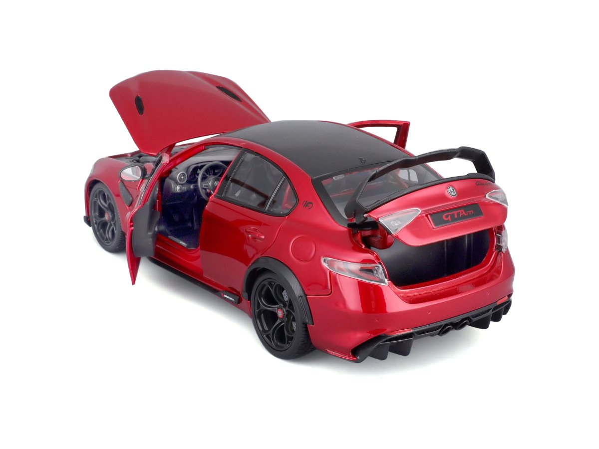 2026 ALFA ROMEO GIULIA GTAm 1:18: No package: Image 6