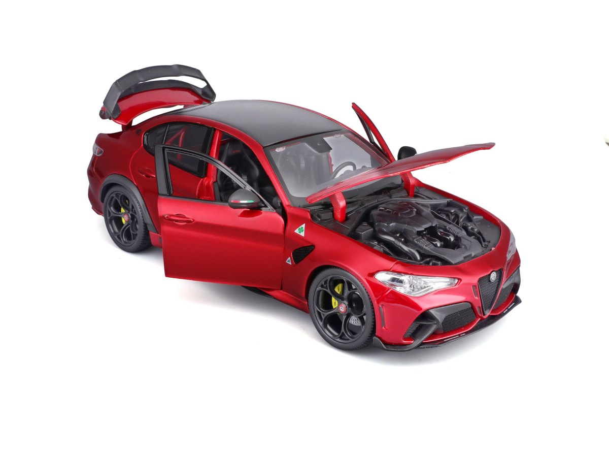 2026 ALFA ROMEO GIULIA GTAm 1:18: No package: Image 5