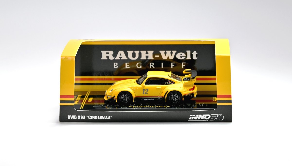 RWB 993 “Cinderella” Thailand Diecast Expo 2026 Event Edition (Chrome Pink – Chase Variant 1/6): No package: Image 13