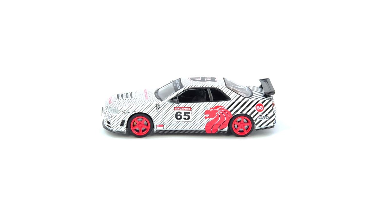 Skyline GT-R (R34) “Black Crow” Singapore Diecast Expo 2025 Event Edition: No package: Image 3