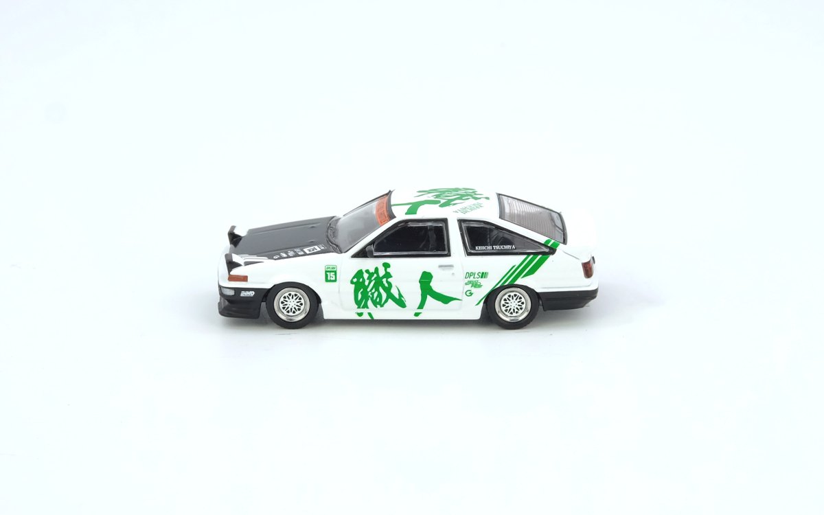 “INNO64 x DPLS x Keichi Tsuchiya” Toyota Sprinter TRUENO AE86 White 2025 Thailand Diecast Expo: No package: Image 3