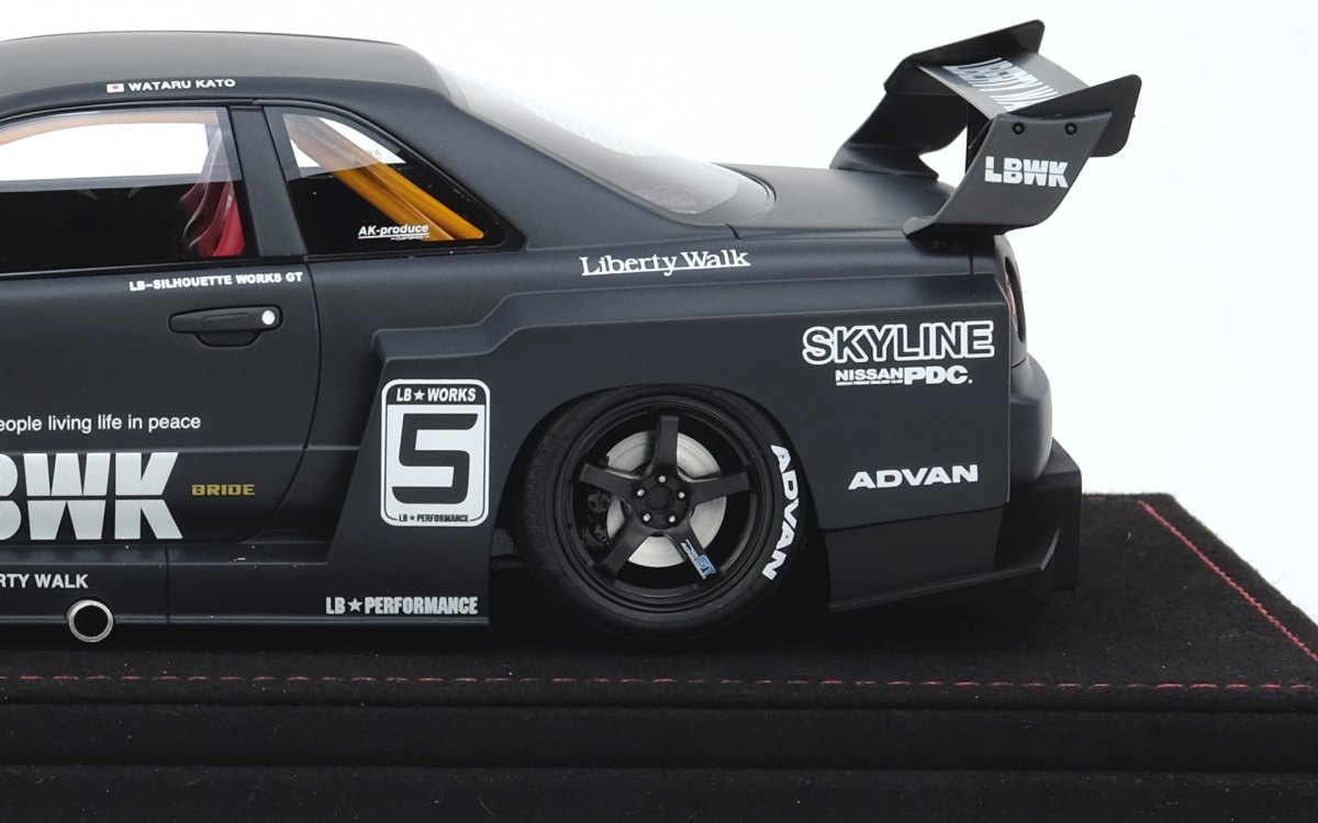 SKYLINE “LBWK” (ER34) Super Silhouette Black Matte: No package: Image 7