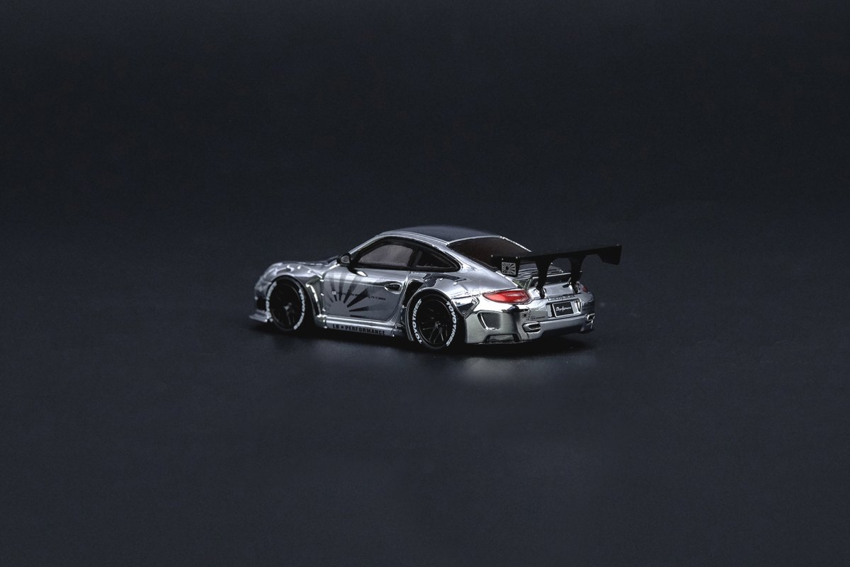 2025 LBWK Auto Salon Diorama with Car and Figures: No package: Image 5