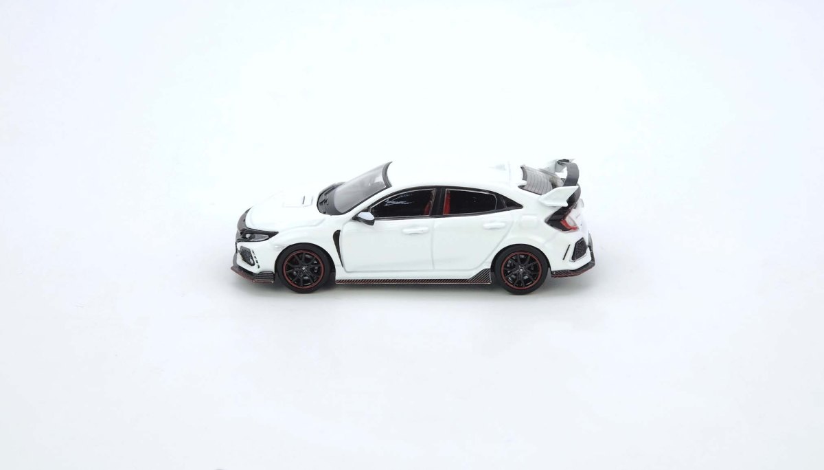 Honda Civic (FK8) TYPE R White: No package: Image 8