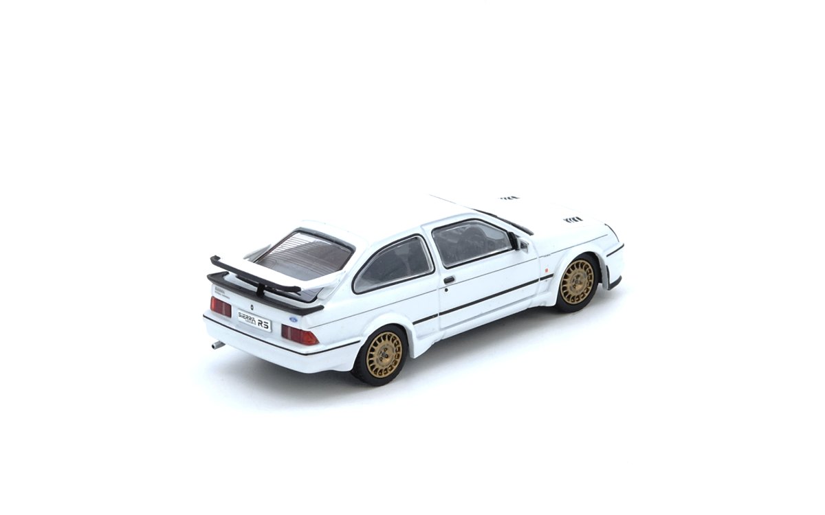 Ford Sierra RS500 Cosworth 1986 Diamont White: No package: Image 2