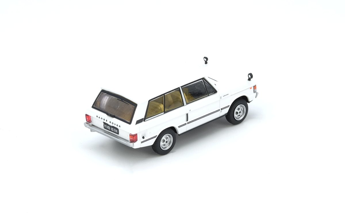 RANGE ROVER CLASSIC White: No package: Image 2