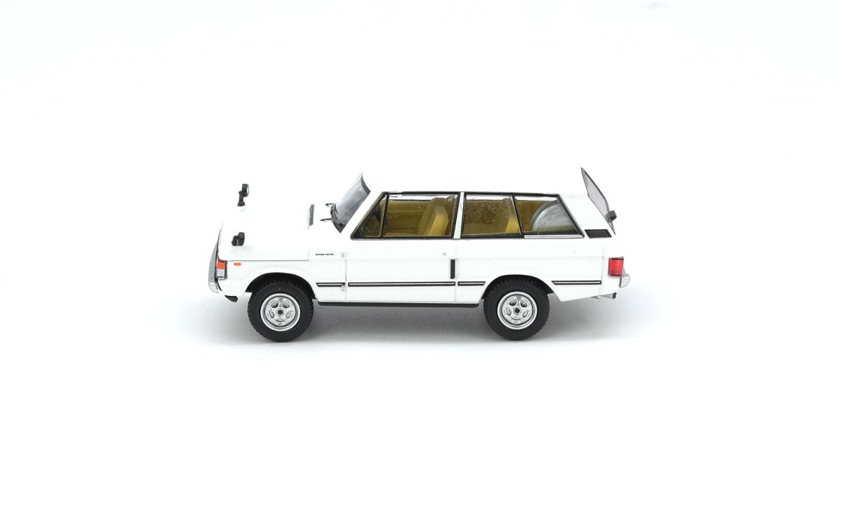 RANGE ROVER CLASSIC White: No package: Image 3