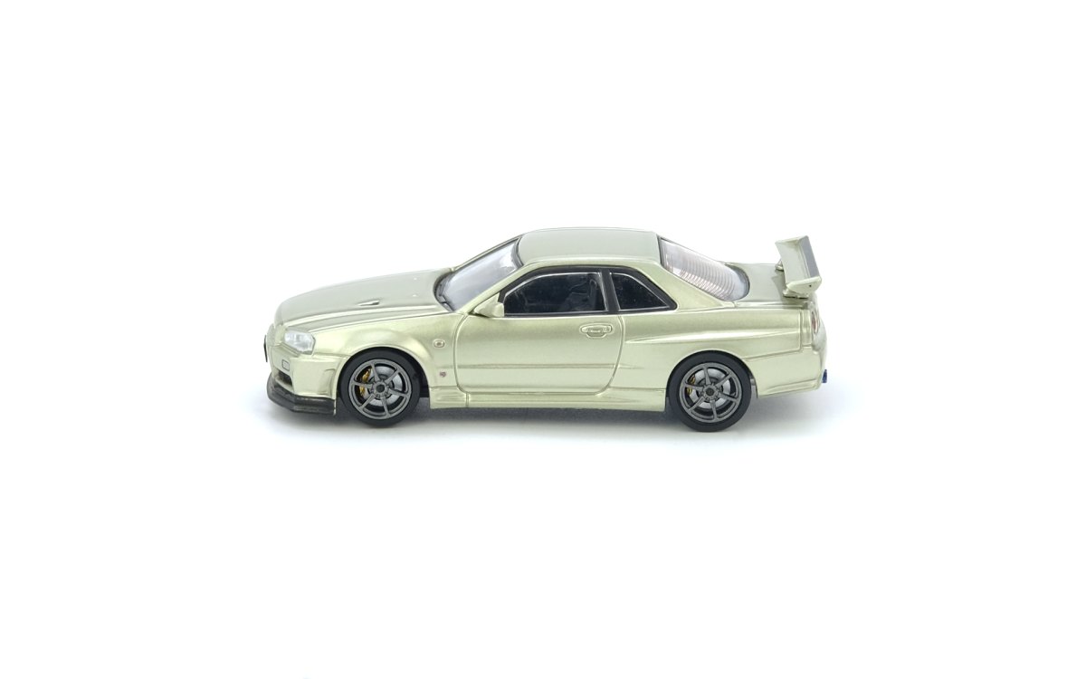 NISSAN SKYLINE GT-R (R34) V-Spec II Nür Millennium Jade: No package: Image 3