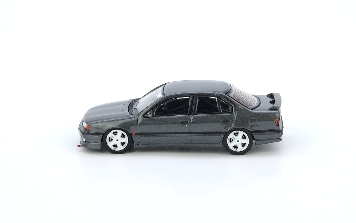 NISSAN PRIMERA (P10) Gun Metal Grey: No package: Image 3