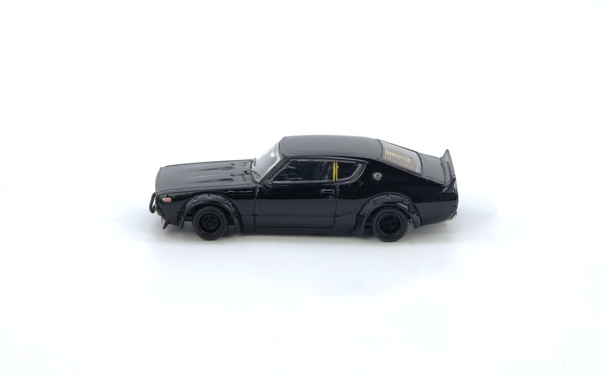 NISSAN SKYLINE 2000 GT-R (KPGC110) “KENMERI” Black: No package: Image 3