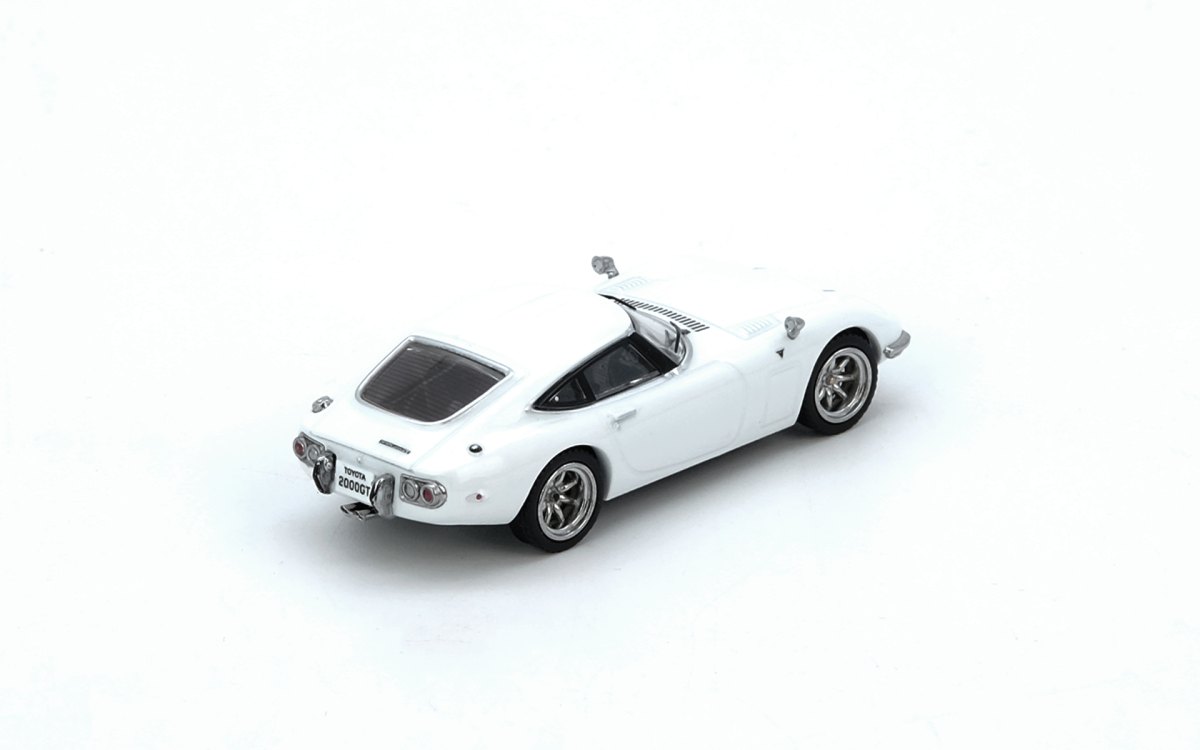 Toyota 2000GT (MF10) Pagasus White: No package: Image 2