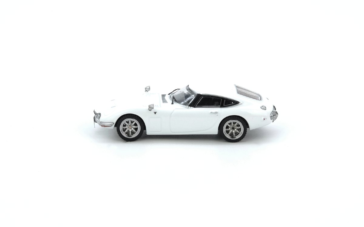 Toyota 2000GT (MF10) Pagasus White: No package: Image 3