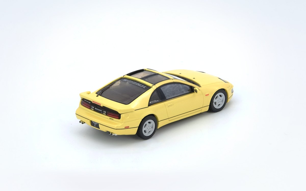 NISSAN FAIRLADY Z (Z32) Yellow Pearlglow: No package: Image 2