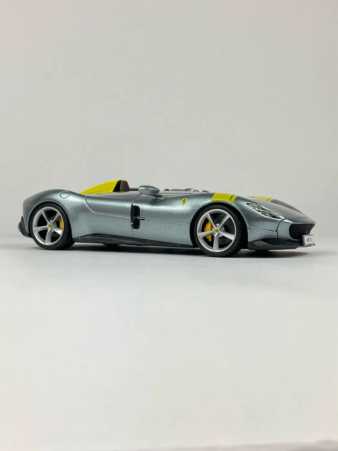 2022 Ferrari Monza SP1 -Race & Play Ferrari: No Package: Image 2