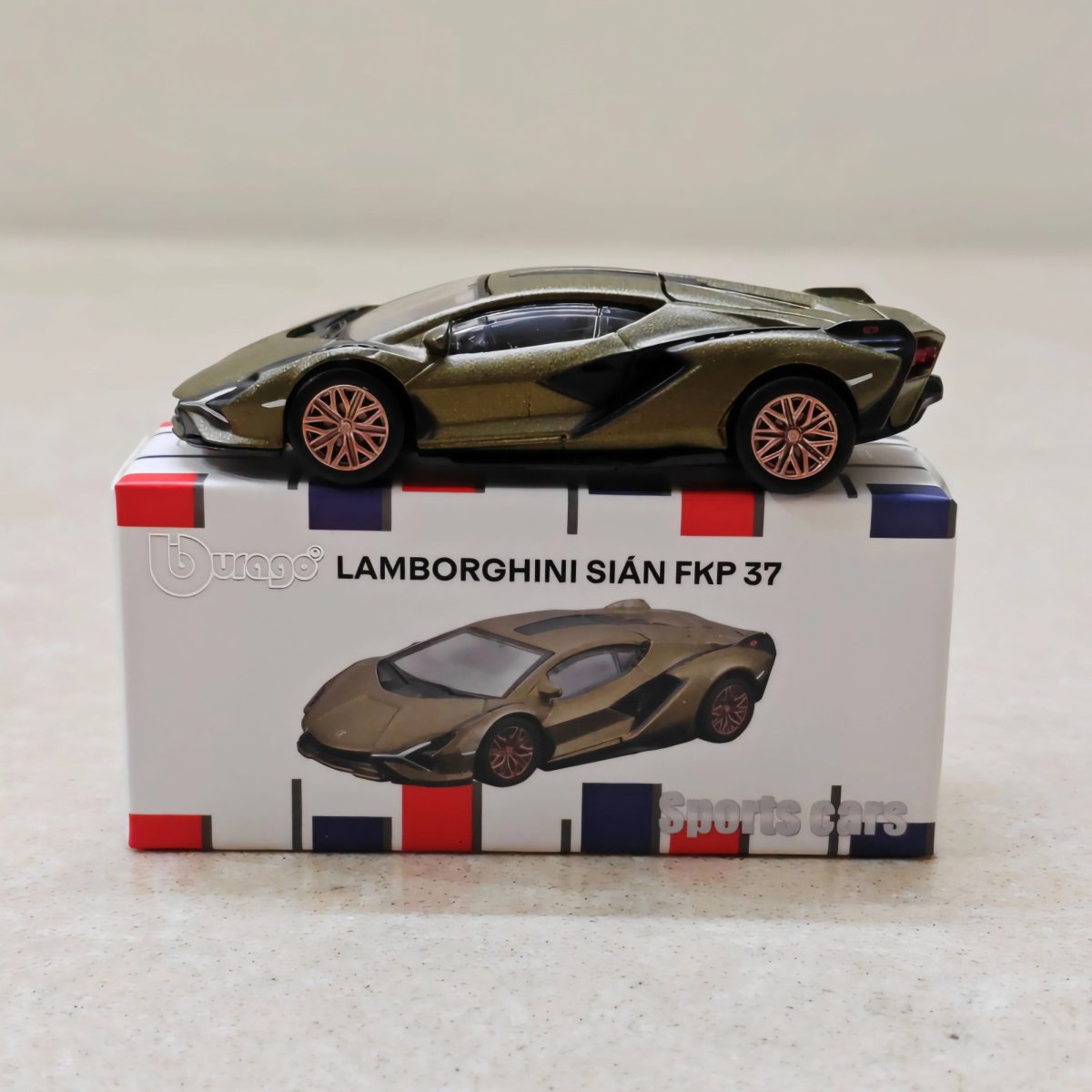 2020 Lamborghini Sian FKP 37 Green: Image 2