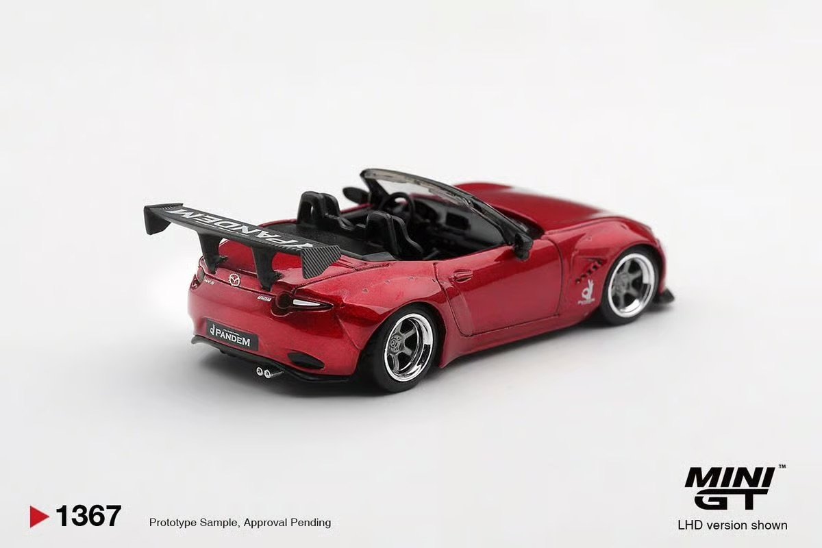 2026 Mazda Miata MX-5 (ND) Pandem Red: Image 3