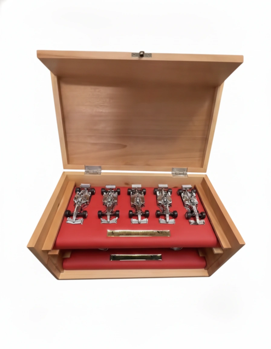 2004 Constructors Champion 1999-2003 Ferrari Box Set Chrome: Image 3