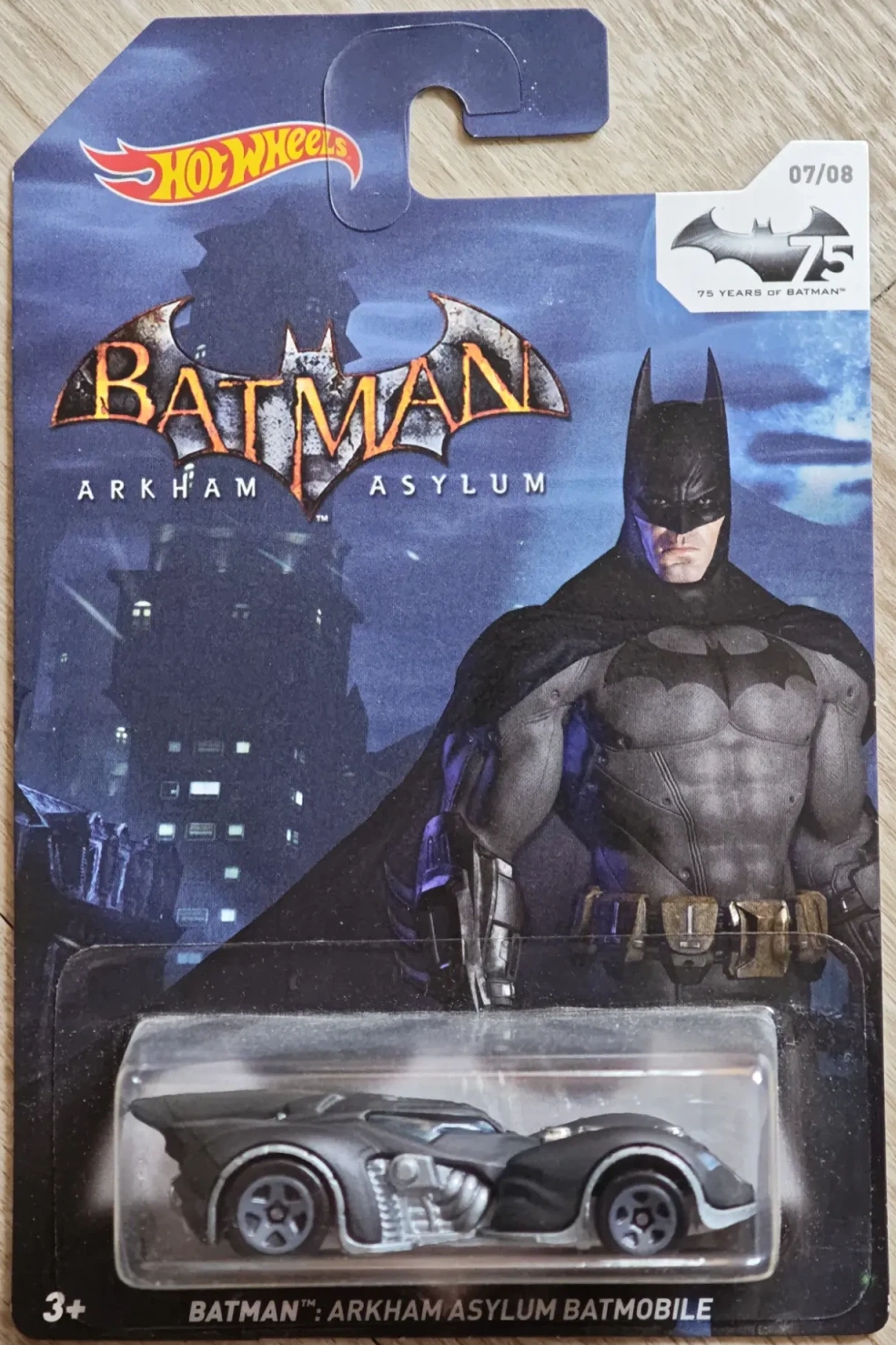 2014 Batman: Arkham Asylum Batmobile Black: Image 2