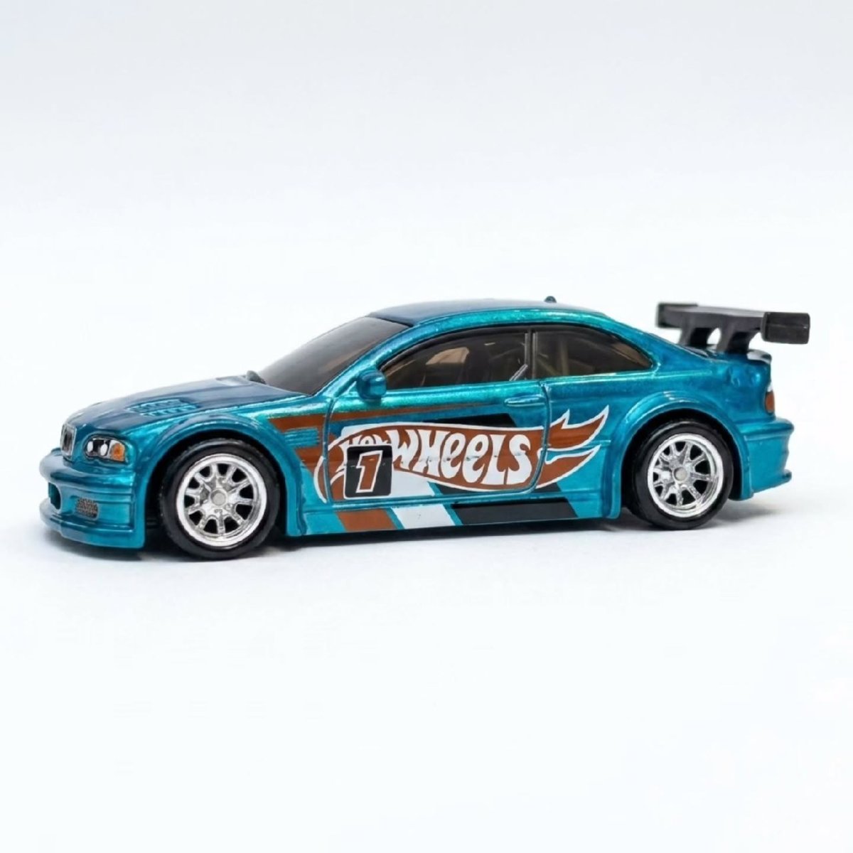 2027 BMW M3 GTR Blue: Image 3