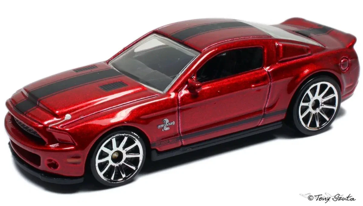 2011 10 Ford Shelby GT-500 Super Snake Red: Image 2