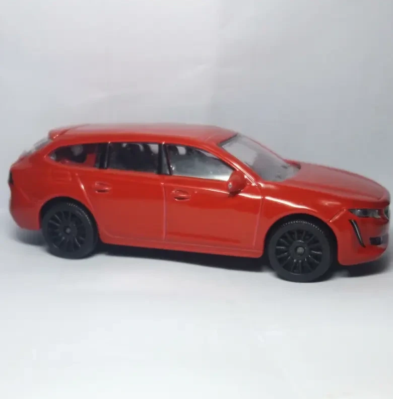 2023 Peugeot 508 SW Red: Image 2