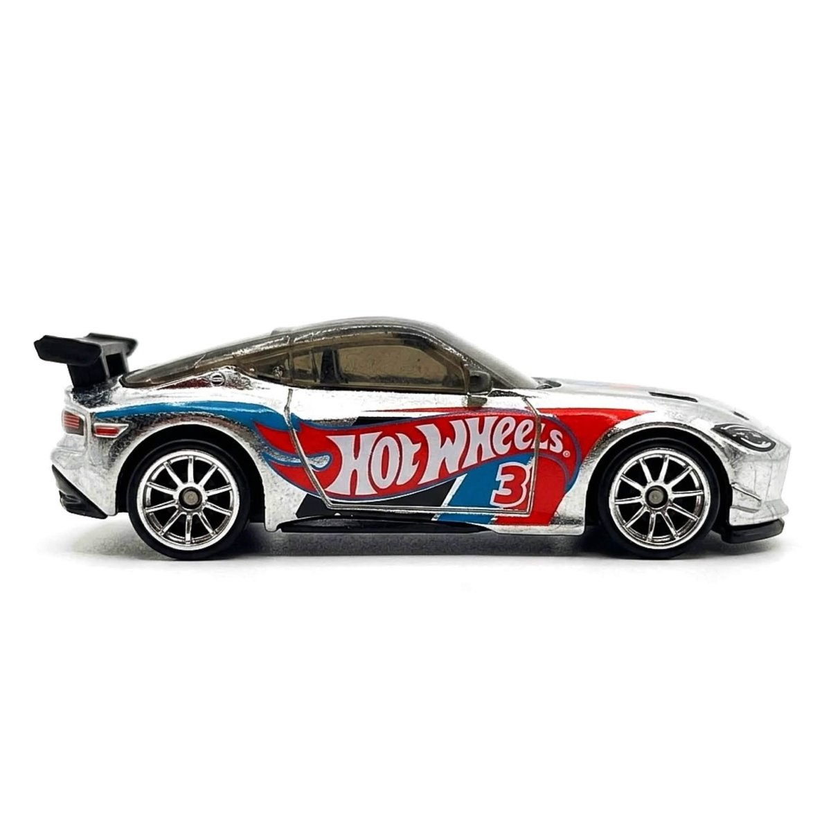 2027 2023 Nissan Z GT4 ZAMAC: Image 2