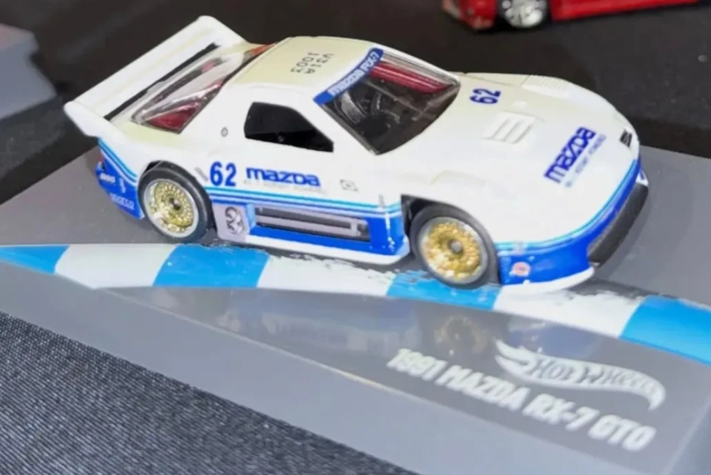 2027 1991 Mazda RX-7 GTO White: No Package: Image 3