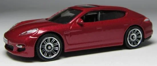 2011 2010 Porsche Panamera Red: Image 2