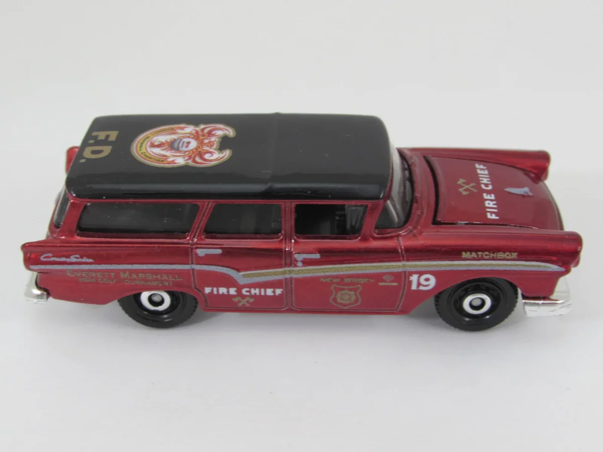 2024 1957 Ford Country Sedan Red: Image 3