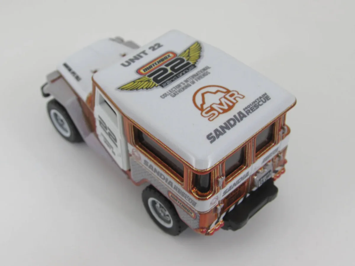 2024 Toyota Land Cruiser FJ40 White: Image 4