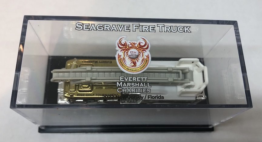 2022 Seagrave Fire Truck Gold: Image 2