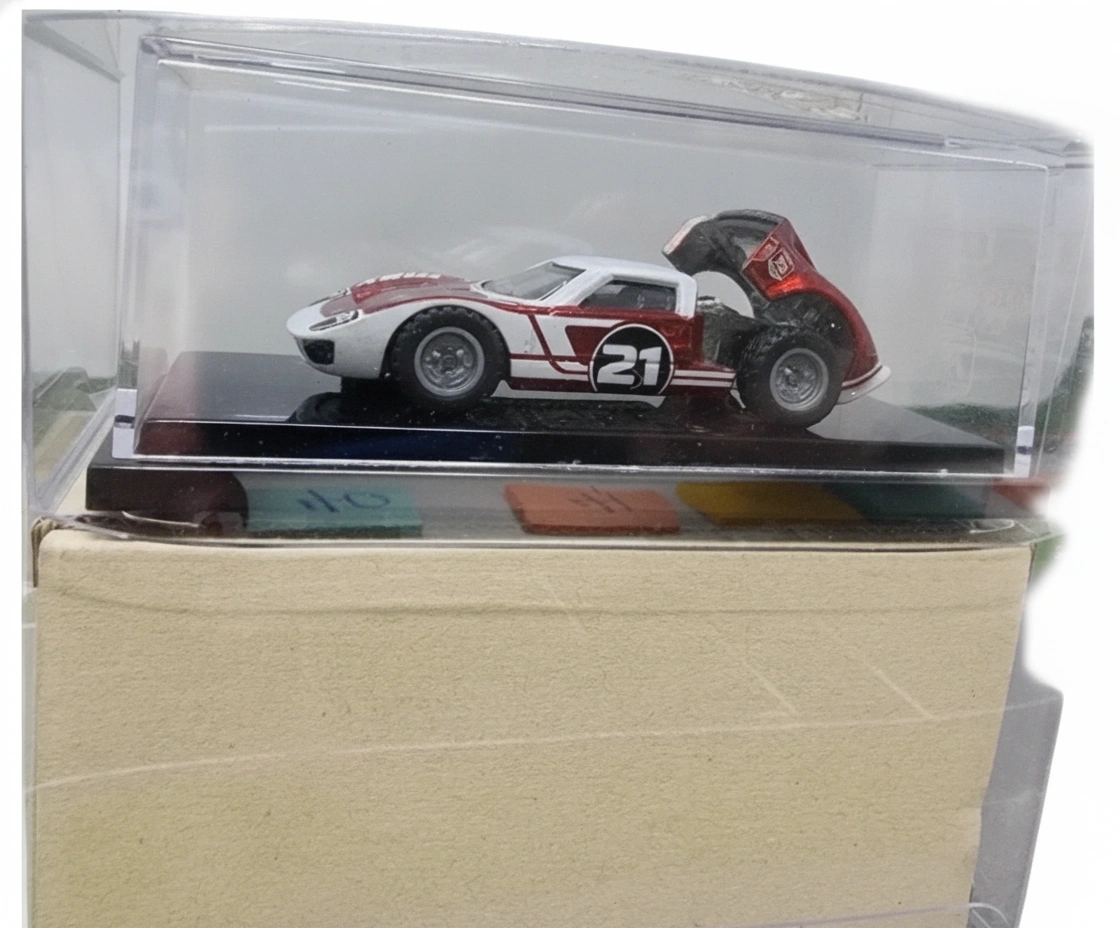 2023 Ford GT40 Burgundy: Box: Image 2
