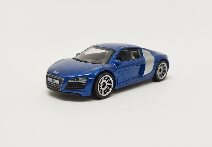 2013 Audi R8 Blue: No Package: Image 3