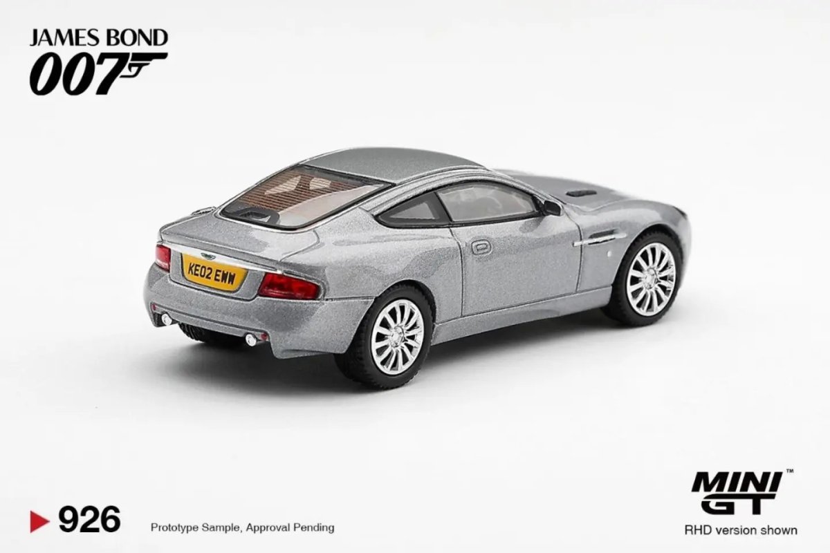2026 Aston Martin V12 Vanquish "Die Another Day" Silver: Image 4