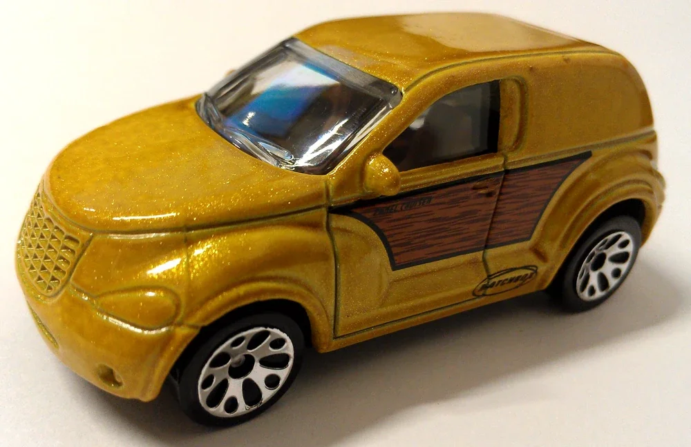 2002 Chrysler Panel Cruiser Gold: Image 2