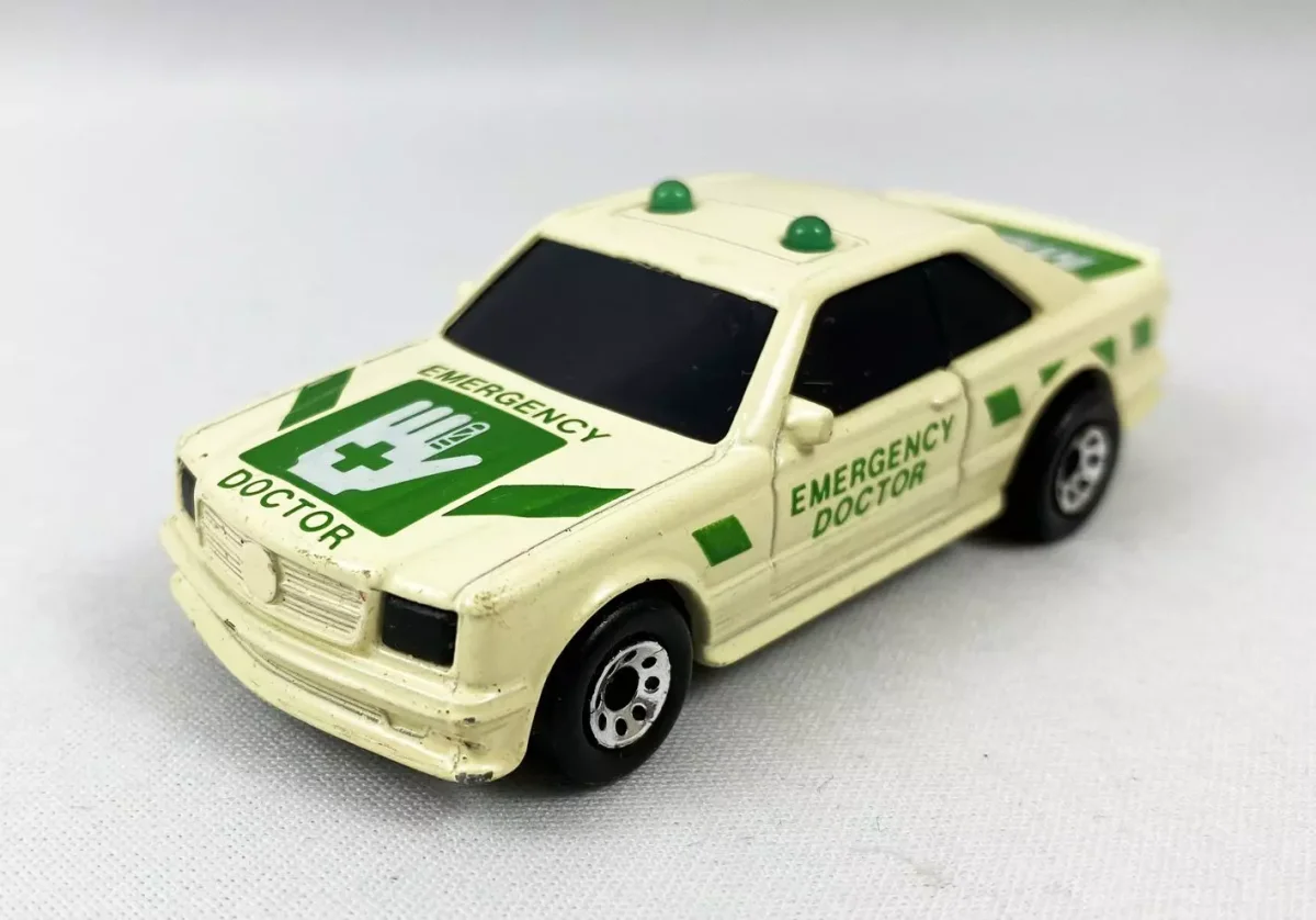 1990 Mercedes 500 SEC Beige: Image 2