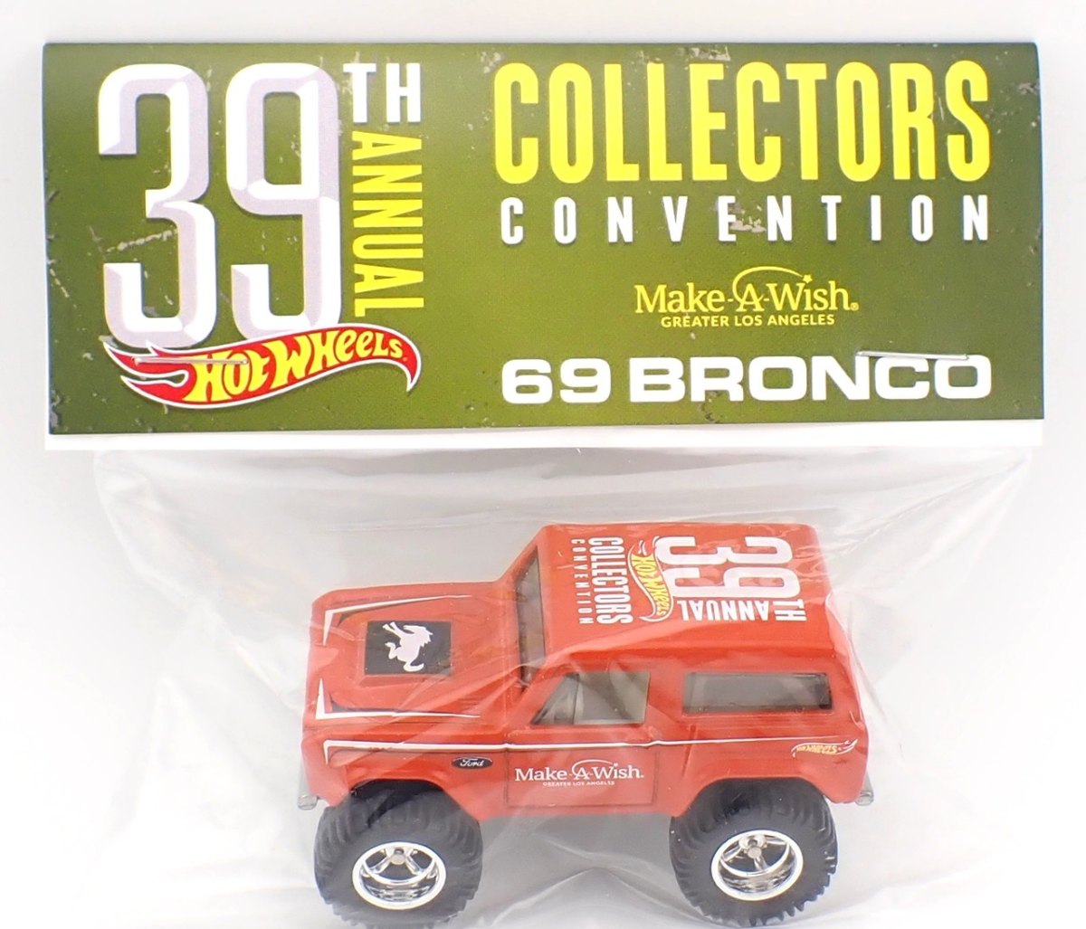 2025 67 Ford Bronco Orange: Long (US): Image 2